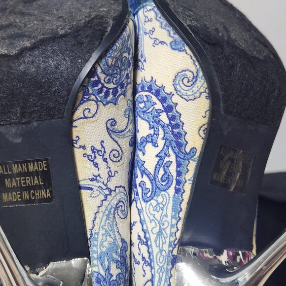 Unique Vintage Paisley Print Blue/Cream Fabric Heels Size 8.5 - Picture 10 of 10